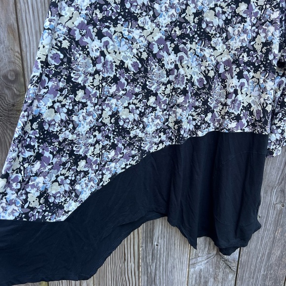 LOGO by Lori Goldstein Multi Color Floral Tunic Top Sz 1X - Picture 4 of 8